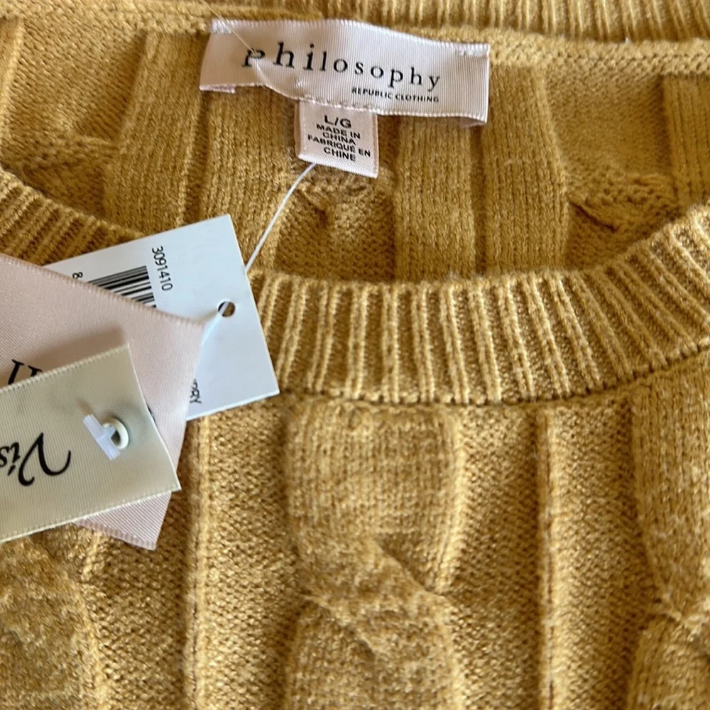 NWT Philosophy Fringe Sleeve Detail super Soft Sweater Viscose Blend Sweater